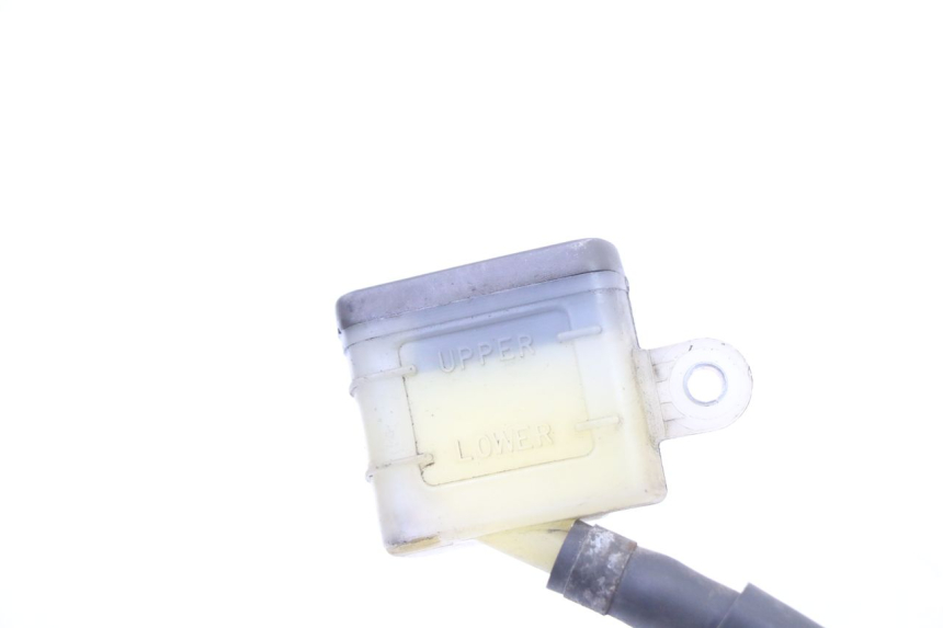 photo de ACHTERREM HOOFDREMSILINDER HONDA XLV VARADERO 125 (2000 - 2006) - Detail van het onderdeel