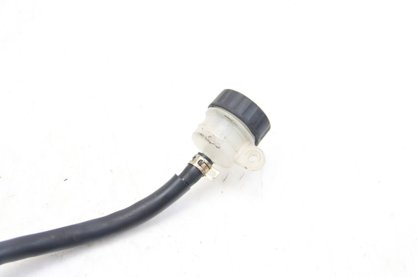 photo de ACHTERREM HOOFDREMSILINDER PEUGEOT XP6 50 (1997 - 2003) - Technische close-up