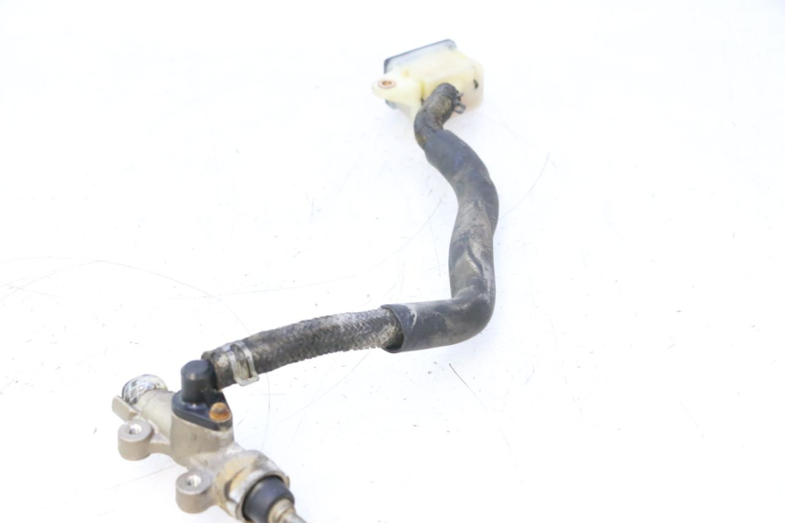 photo de ACHTERREM HOOFDREMMEESTER HONDA XRV AFRICA TWIN 750 (1990 - 1992) - Bevestigingspunten