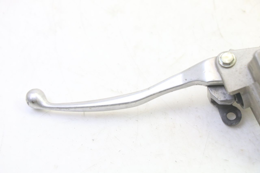 photo de ACHTERREM HOOFDREMSILINDER YAMAHA YFM GRIZZLY 550 (2008 - 2015) - Detail van het onderdeel