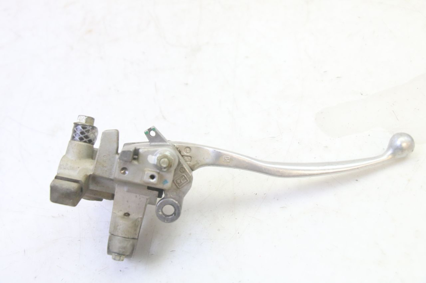 photo de ACHTERREM HOOFDREMSILINDER YAMAHA YFM GRIZZLY 550 (2008 - 2015) - Overzicht