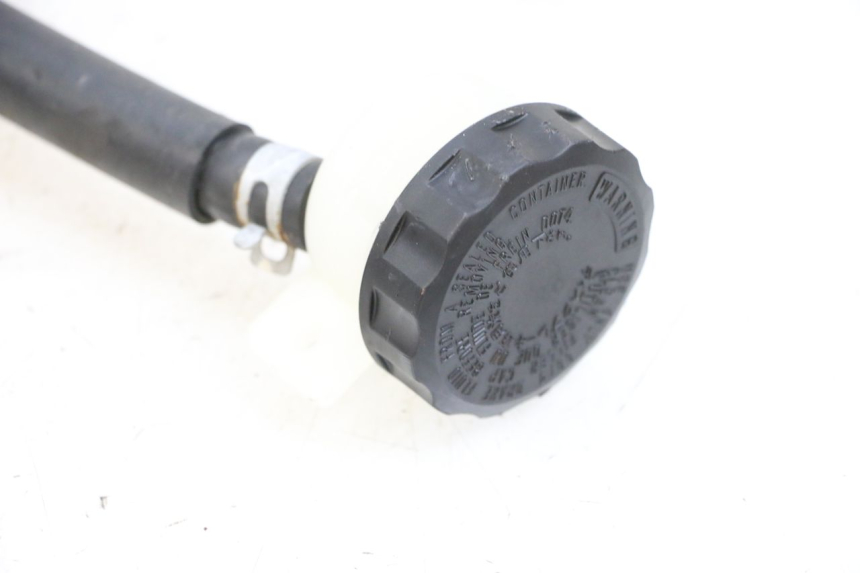 photo de ACHTERREM HOOFDREMSILINDER KAWASAKI ZR 7 750 (1999 - 2004) - Overzicht