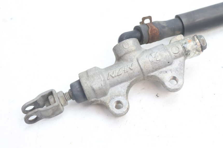 photo de ACHTERREM HOOFDREMSILINDER KAWASAKI ZX-6R ZX6R 600 (1995 - 1997) - Detail van het onderdeel