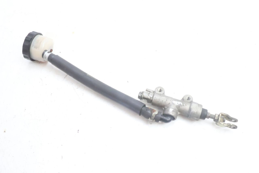 photo de ACHTERREM HOOFDREMSILINDER KAWASAKI ZZR 600 (1995 - 2004) - Hoofdaanzicht