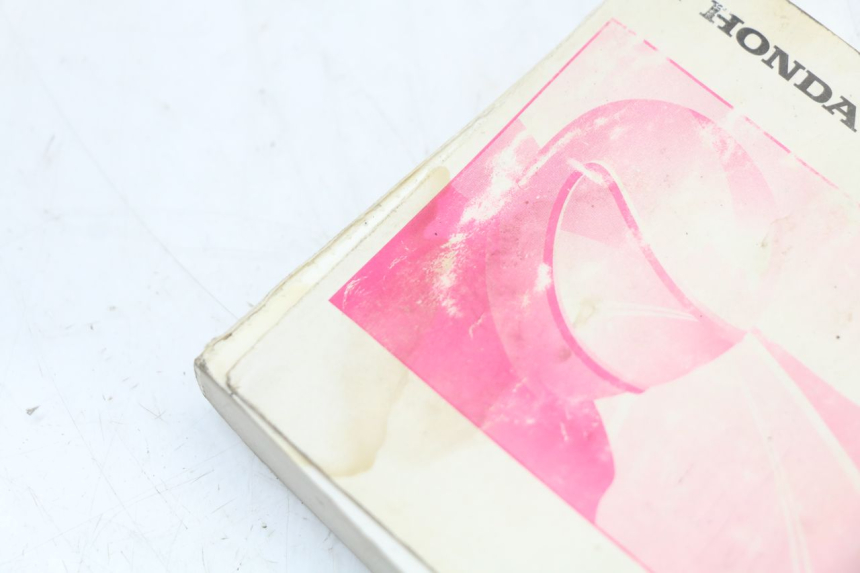 photo de GEBRUIKERSHANDLEIDING HONDA FJS SILVER WING SILVERWING 400 (2005 - 2008) - Detail van het onderdeel