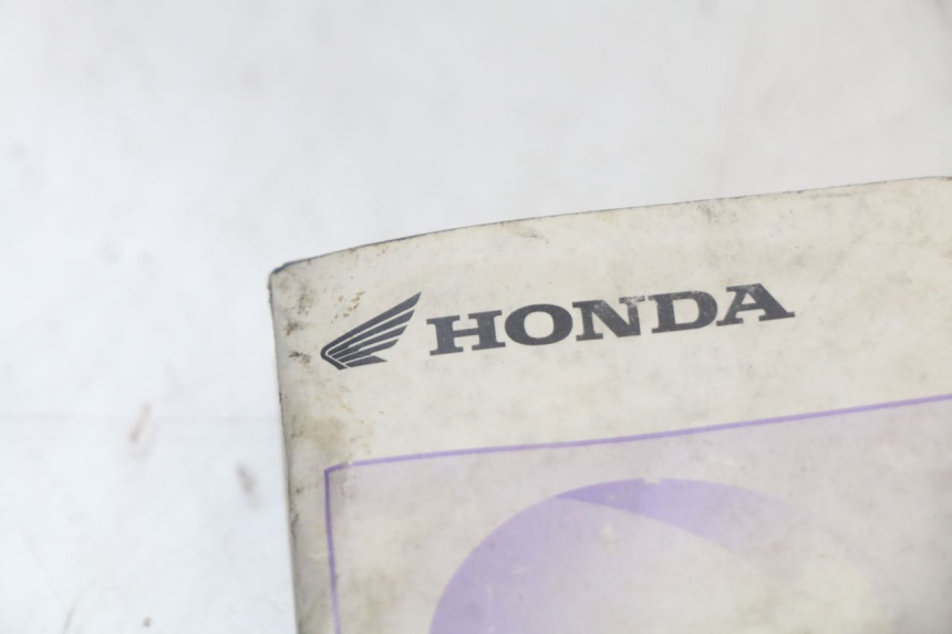 photo de GEBRUIKERSHANDLEIDING HONDA FJS SILVERWING SILVER WING 600 (2001 - 2010) - Detail van het onderdeel