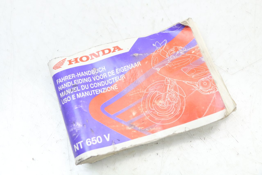 photo de GEBRUIKERSHANDLEIDING HONDA NTV DEAUVILLE 650 (1998 - 2001) - Hoofdaanzicht