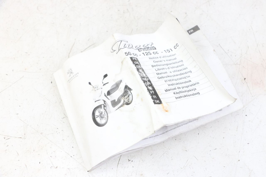 photo de GEBRUIKERSHANDLEIDING PEUGEOT TWEET 4T 50 (2014 - 2019) - Hoofdaanzicht