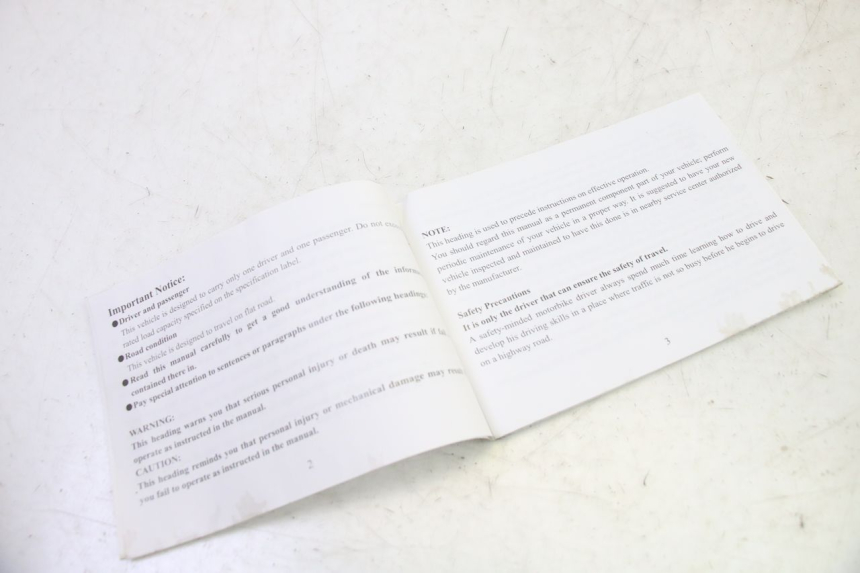 photo de GEBRUIKERSHANDLEIDING JM MOTORS SANTANA EVO 50 (2024 - 2026) - Detail van het onderdeel