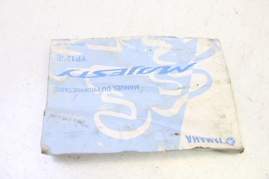 photo de GEBRUIKERSHANDLEIDING YAMAHA YP MAJESTY 125 (2007 - 2010) - Andere kijkhoek