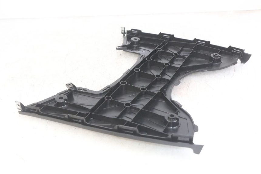 photo de VOETSTEUN KYMCO AGILITY 16+ 4T 50 (2018 - 2023) - Bevestigingspunten