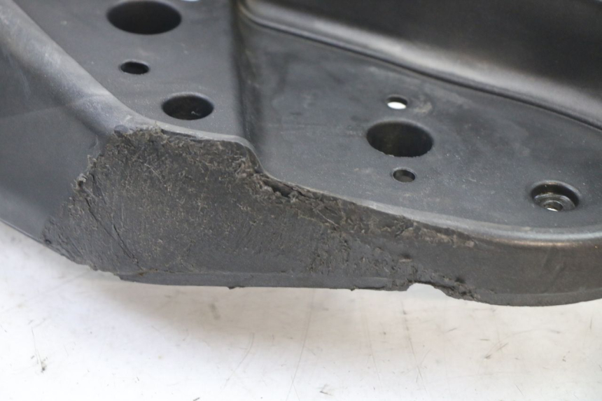 photo de VOETSTEUN APRILIA ATLANTIC 125 (2003 - 2009) - Andere kijkhoek