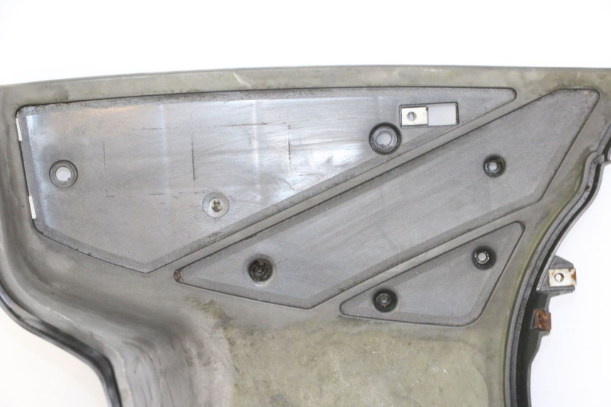 photo de VOETSTEUN APRILIA SR MOTARD 50 (2012 - 2018) - Bevestigingspunten