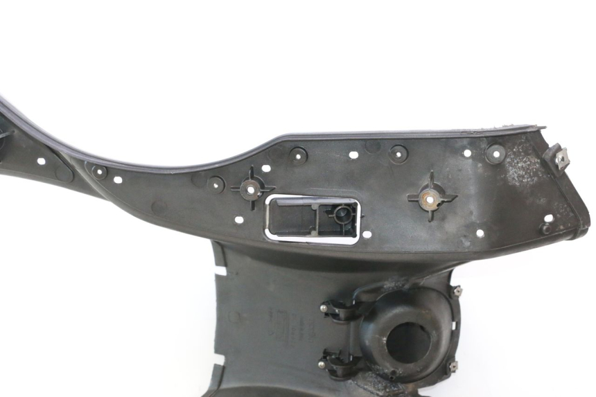 photo de VOETSTEUN APRILIA ATLANTIC S 125 (2010 - 2013) - Kenmerkende details