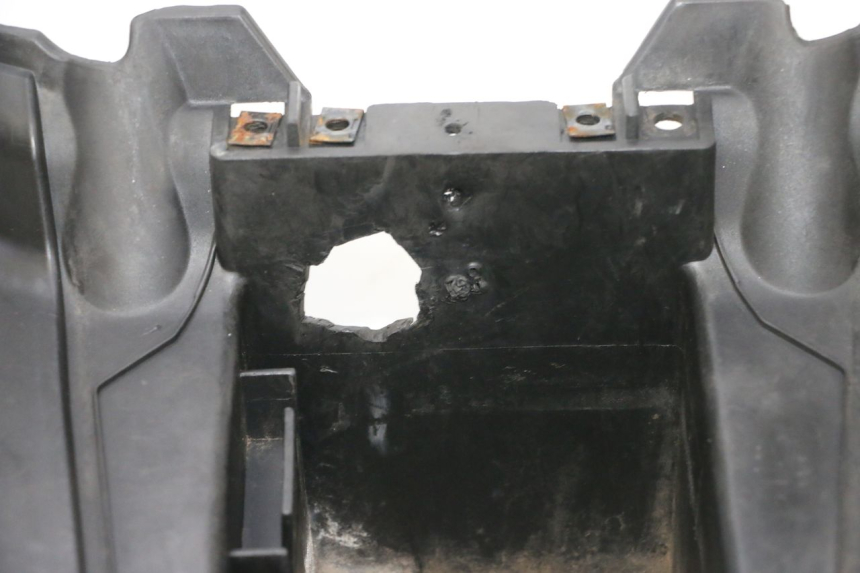 photo de VOETSTEUN MBK BOOSTER SPIRIT NAKED 50 (2004 - 2017) - Visuele inspectie