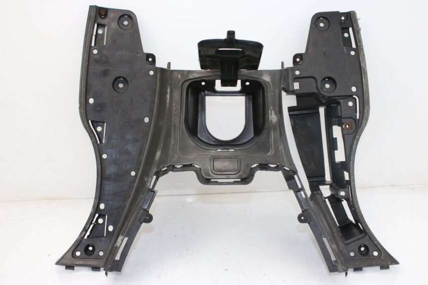 photo de VOETSTEUN SUZUKI BURGMAN 125 (2007 - 2014) - Detail van het onderdeel