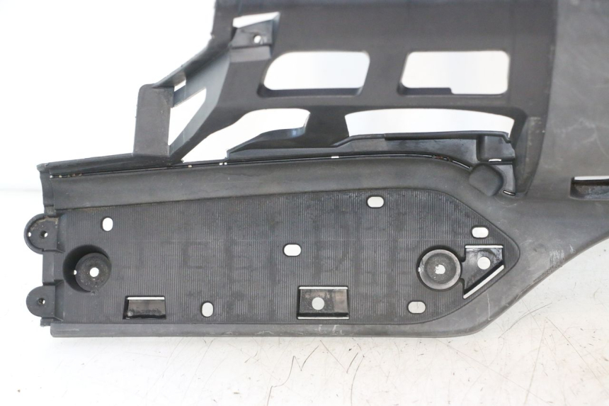 photo de VOETSTEUN SUZUKI BURGMAN EXECUTIVE ABS 650 (2006 - 2012) - Detail van het onderdeel