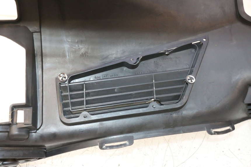 photo de VOETSTEUN SUZUKI BURGMAN EXECUTIVE ABS 650 (2006 - 2012) - Andere kijkhoek