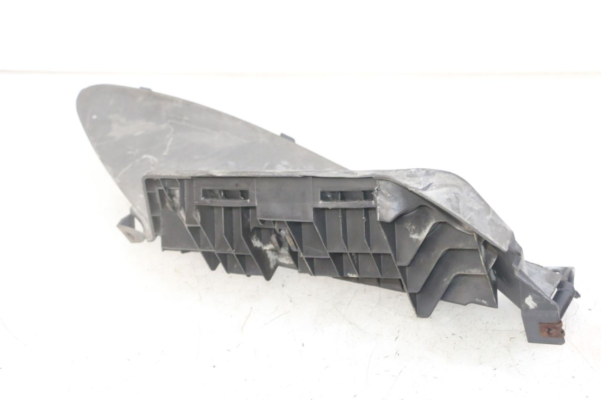 photo de RECHTER VOETSTEUN SUZUKI BURGMAN 125 (2007 - 2014) - Andere kijkhoek