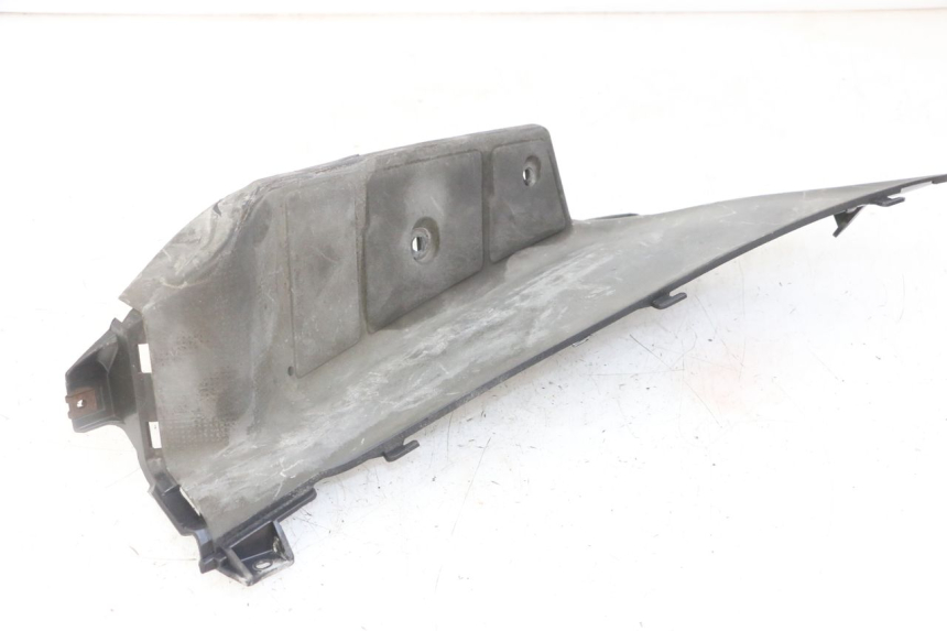 photo de RECHTER VOETSTEUN SUZUKI BURGMAN 125 (2007 - 2014) - Technische close-up