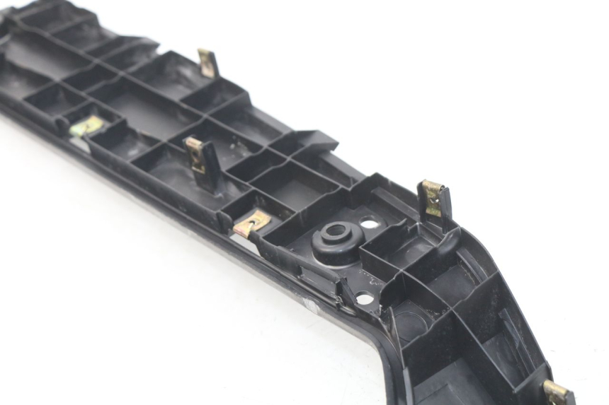 photo de RECHTER VOETSTEUN KYMCO DINK STREET 125 (2009 - 2014) - Staat van het oppervlak