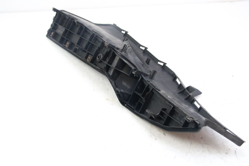 photo de RECHTER VOETSTEUN KYMCO DINK STREET 125 (2009 - 2014) - Bevestigingspunten