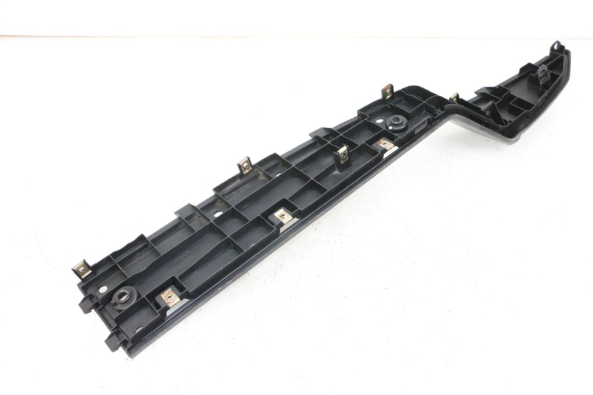 photo de RECHTER VOETSTEUN KYMCO DINK STREET 125 (2009 - 2014) - Detail van het onderdeel