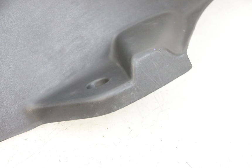 photo de RECHTS VOETSTEUN PEUGEOT ELYSEO 125 (1999 - 2004) - Markeringen en referenties