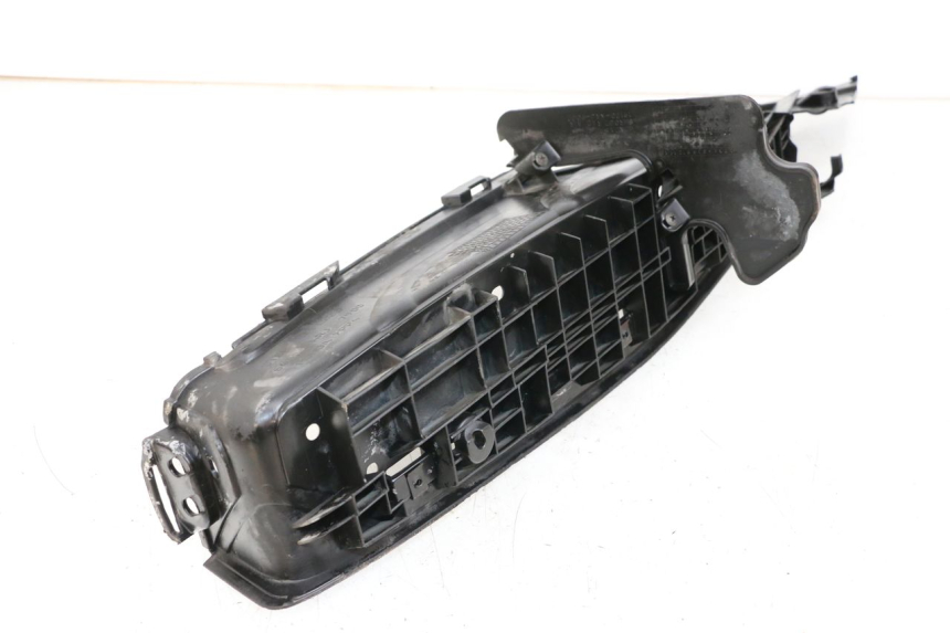 photo de RECHTER VOETSTEUN HONDA FES S-WING SWING ABS 125 (2007 - 2015) - Detail van het onderdeel