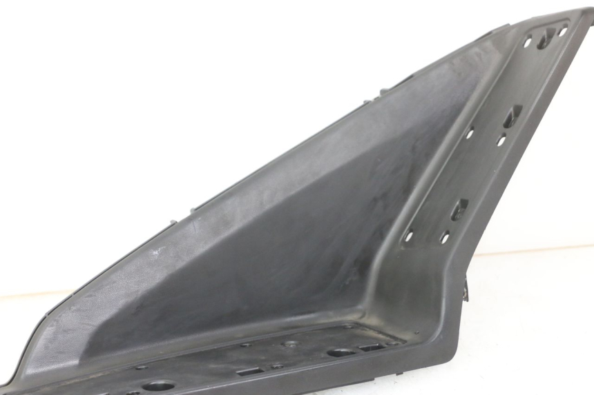 photo de RECHTER VOETSTEUN KYMCO X-TOWN XTOWN 125 (2016 - 2021) - Bevestigingspunten