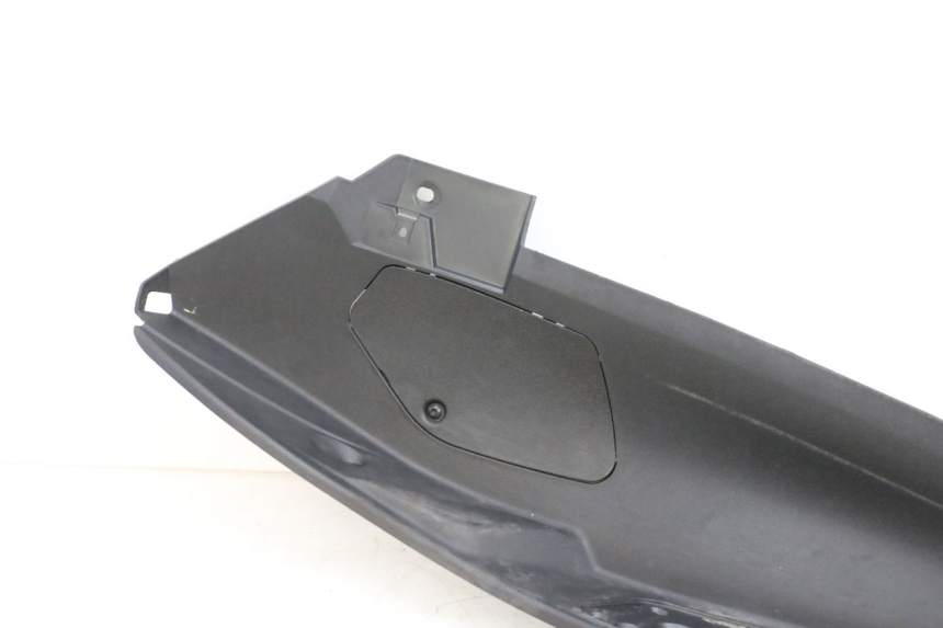 photo de RECHTER VOETSTEUN PIAGGIO MP3 HPE 350 (2018 - 2020) - Staat van het oppervlak