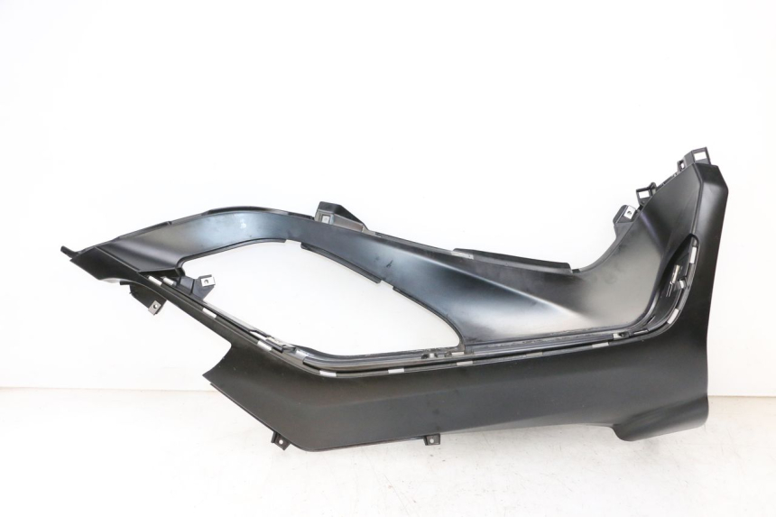 photo de RECHTER VOETSTEUN PIAGGIO MP3 HPE 300 (2019 - 2026) - Hoofdaanzicht