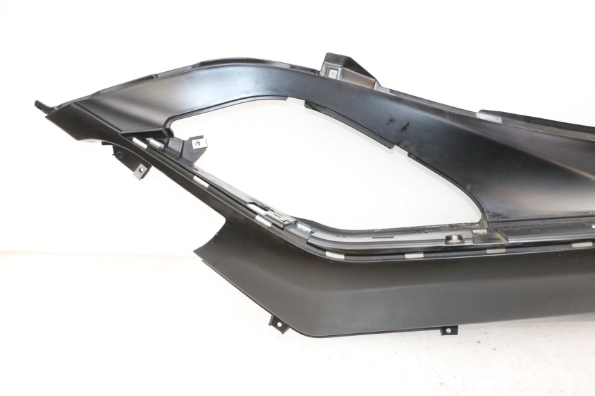 photo de RECHTER VOETSTEUN PIAGGIO MP3 HPE 300 (2019 - 2026) - Detailaanzicht