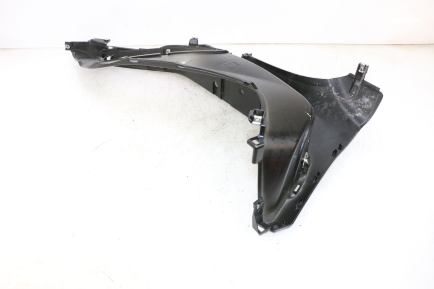 photo de RECHTER VOETSTEUN PIAGGIO MP3 HPE 300 (2019 - 2026) - Overzicht