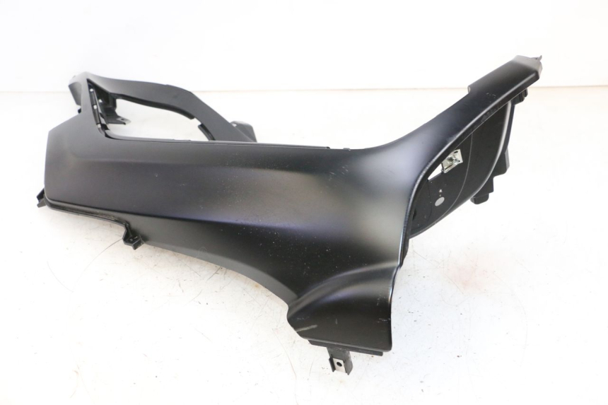 photo de RECHTER VOETSTEUN PIAGGIO MP3 HPE 300 (2019 - 2026) - Markeringen en referenties