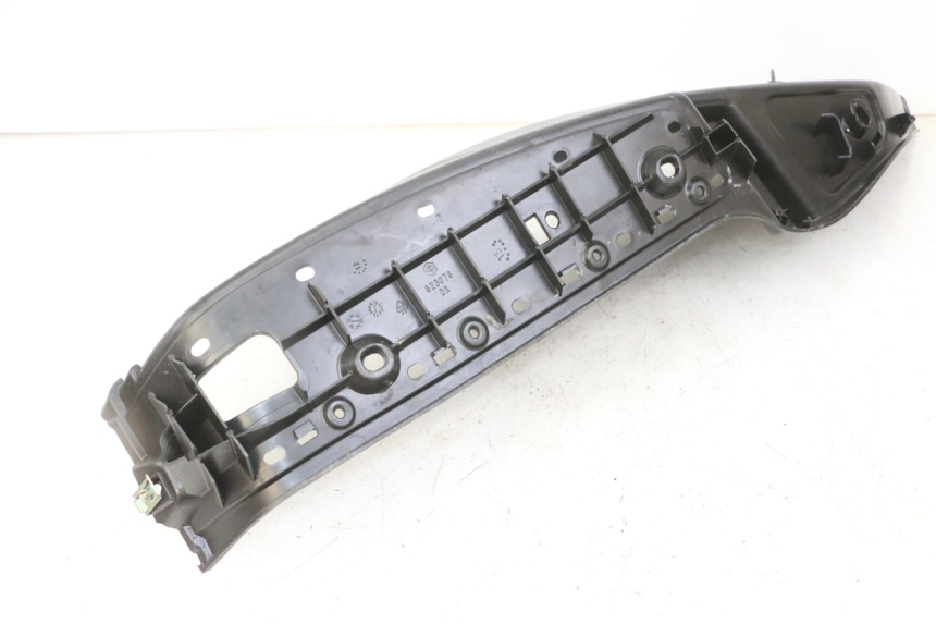 photo de RECHTER VOETSTEUN PIAGGIO MP3 500 (2011 - 2015) - Technische close-up