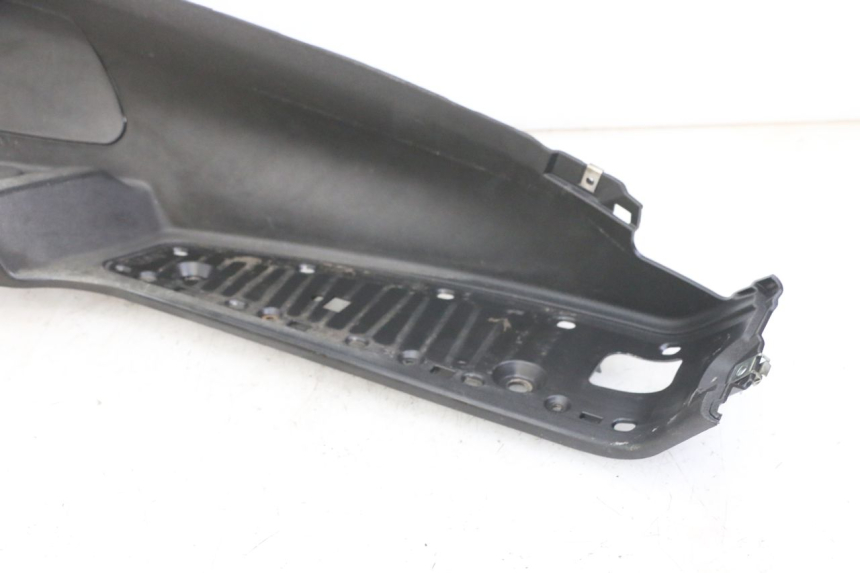 photo de RECHTER VOETSTEUN PIAGGIO MP3 500 (2011 - 2015) - Markeringen en referenties