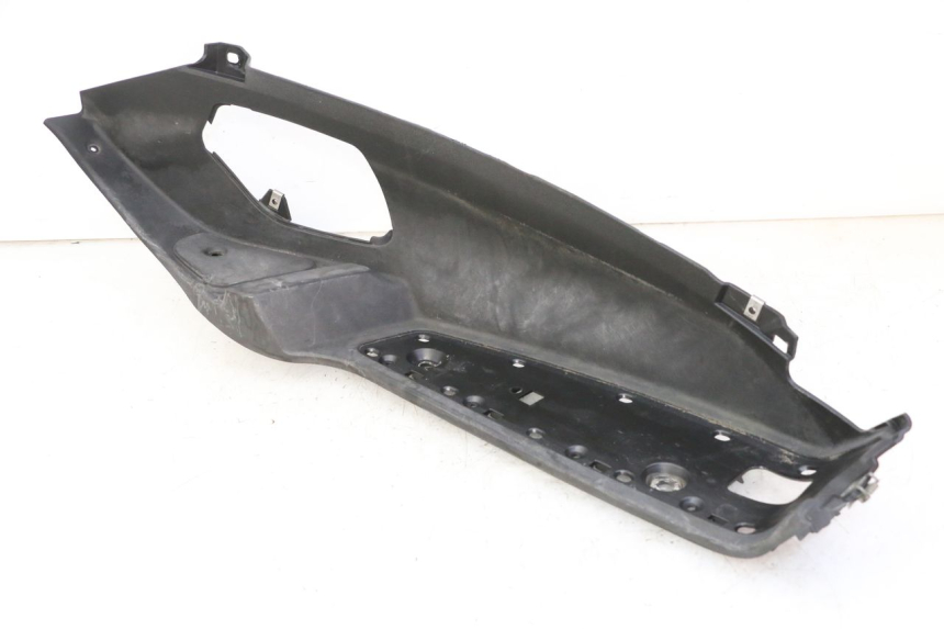 photo de RECHTER VOETSTEUN PIAGGIO MP3 500 (2011 - 2015) - Technische close-up