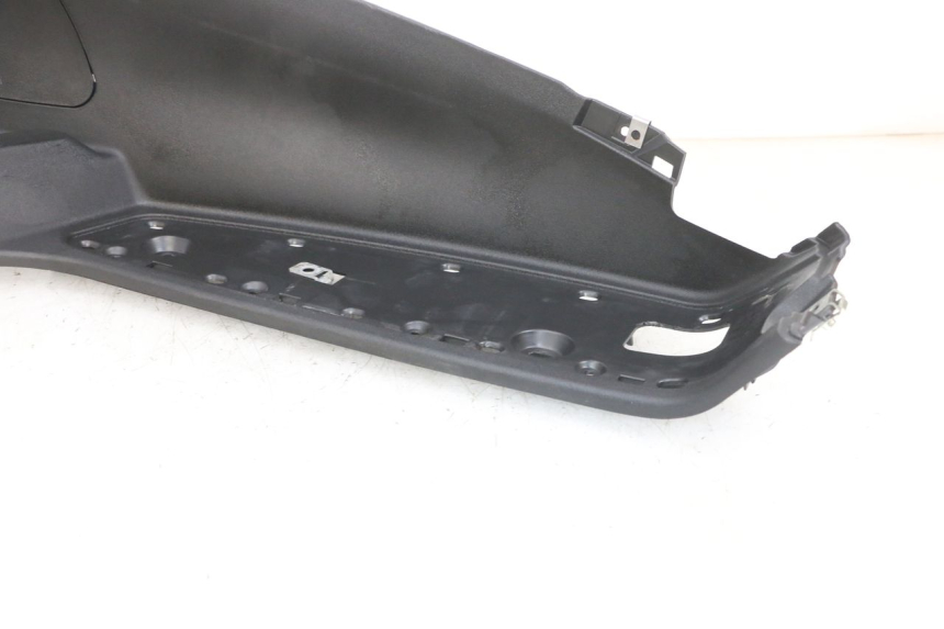 photo de RECHTER VOETSTEUN PIAGGIO MP3 RL 250 (2006 - 2010) - Gecontroleerd onderdeel