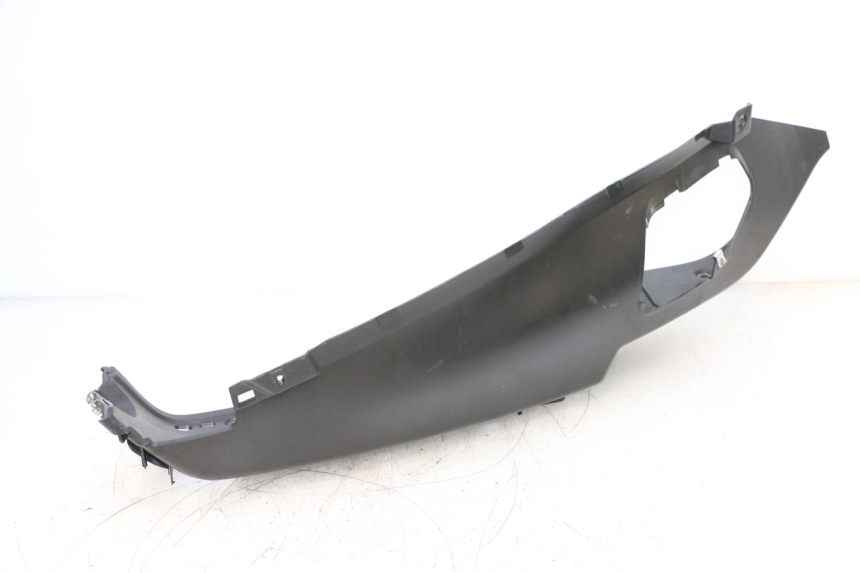 photo de RECHTER VOETSTEUN PIAGGIO MP3 RL 250 (2006 - 2010) - Bevestigingspunten