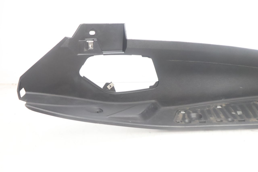 photo de RECHTER VOETSTEUN PIAGGIO MP3 500 (2016 - 2018) - Detail van het onderdeel