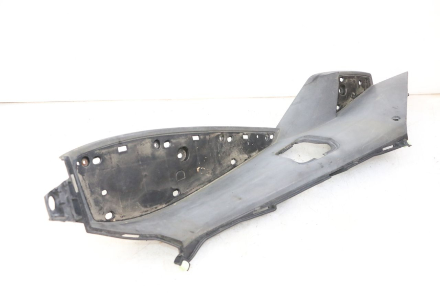 photo de RECHTER VOETSTEUN PEUGEOT SATELIS 250 (2006 - 2012) - Overzicht