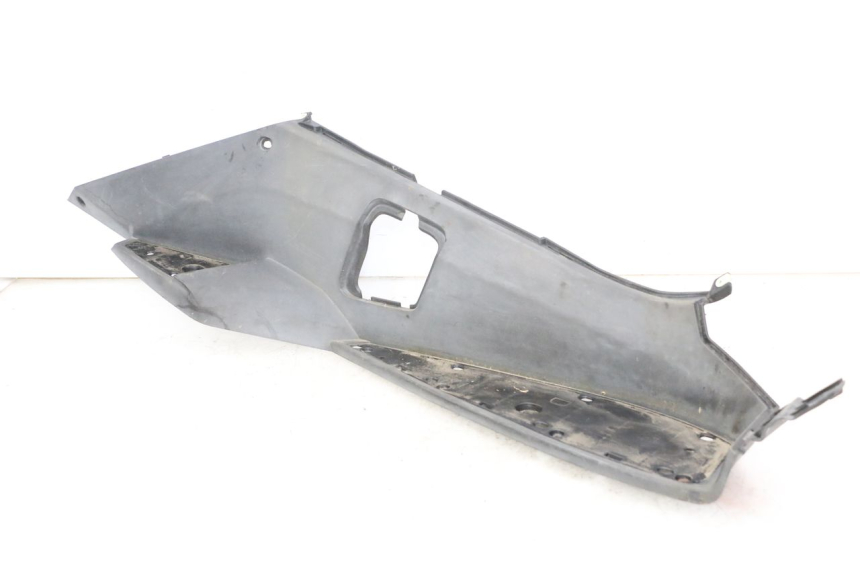 photo de RECHTER VOETSTEUN PEUGEOT SATELIS 250 (2006 - 2012) - Bevestigingspunten