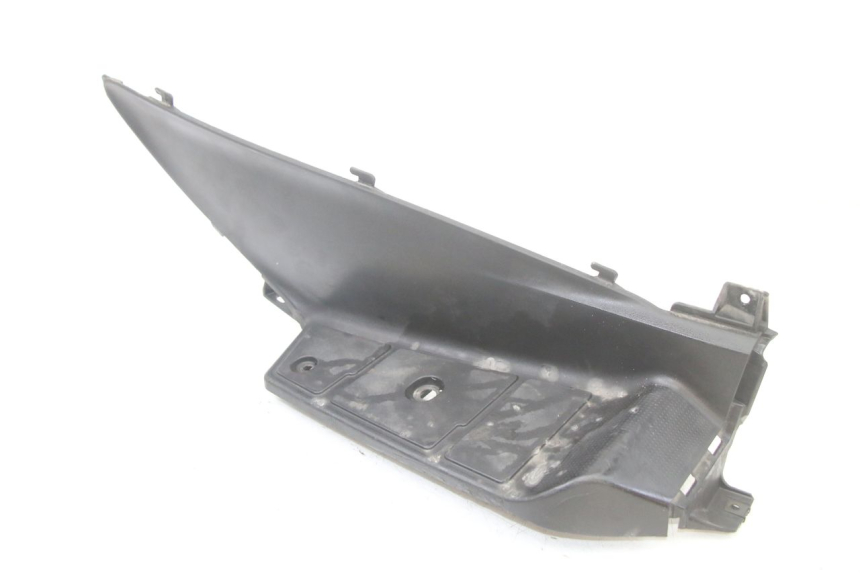 photo de RECHTER VOETSTEUN SUZUKI BURGMAN 125 (2015 - 2017) - Detail van het onderdeel