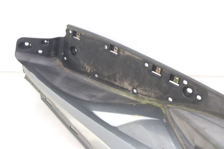 photo de RECHTER VOETSTEUN KYMCO X-CITING XCITING 400 (2014 - 2018) - Bevestigingspunten