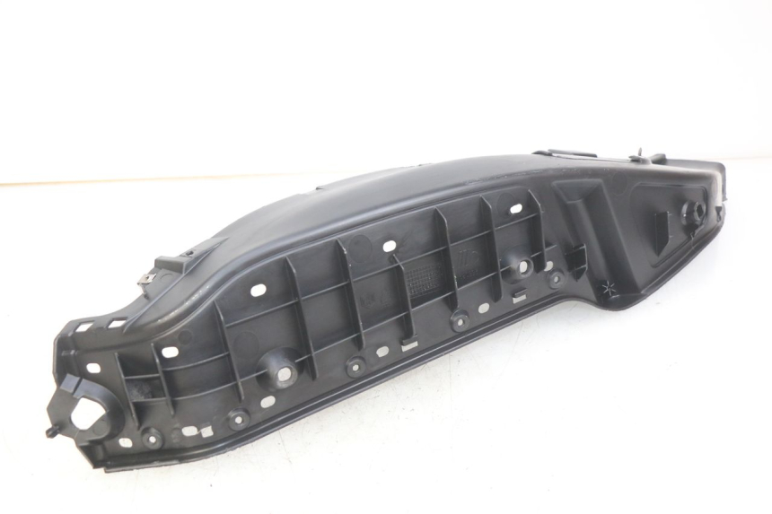 photo de RECHTER VOETSTEUN PIAGGIO XEVO - X EVO 125 (2007 - 2017) - Technische close-up