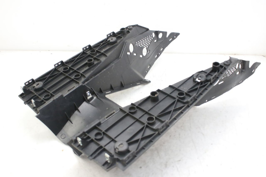 photo de VOETSTEUN WAYSCRAL E-SPEED 1 (2022 - 2024) - Staat van het oppervlak