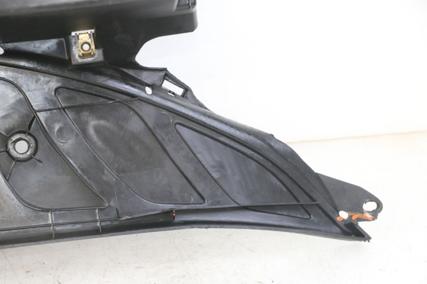 photo de VOETSTEUN PEUGEOT ELYSEO 125 (1999 - 2004) - Zoom op componenten