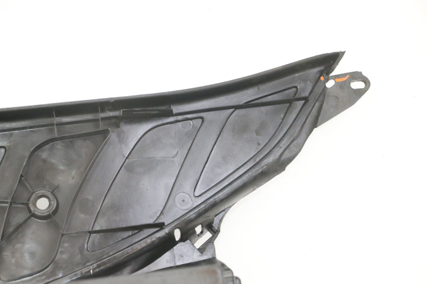 photo de VOETSTEUN PEUGEOT ELYSEO 125 (1999 - 2004) - Visuele inspectie