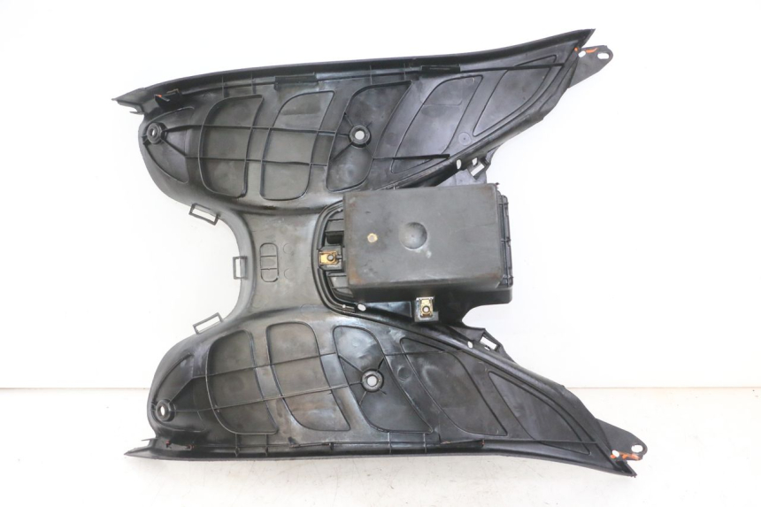 photo de VOETSTEUN PEUGEOT ELYSEO 125 (1999 - 2004) - Focus op structuur